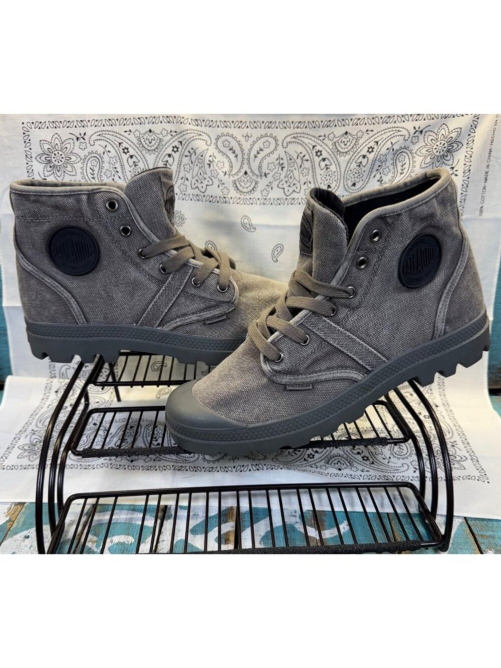 NEW Palladium Pallabrouse Men's Grey Canvas Boots Size 9.5 No Box